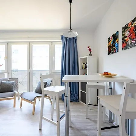 Helles In Top-lage Mit Parkplatz Magdeburg