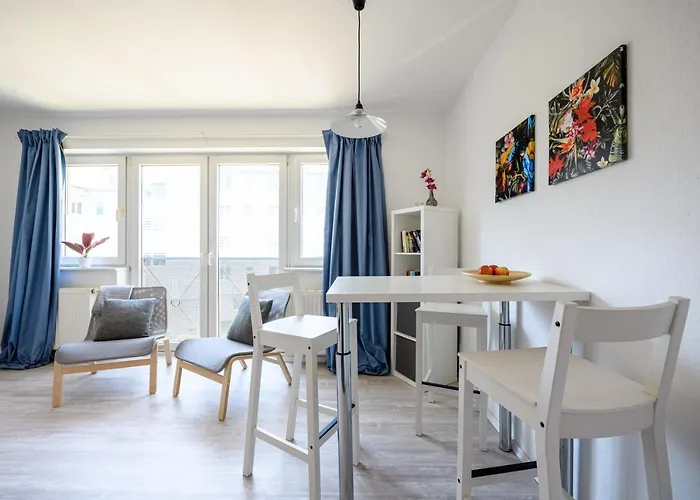 Helles In Top-lage Mit Parkplatz Magdebourg