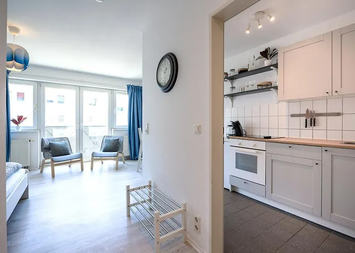 Appartement Helles In Top-lage Mit Parkplatz Magdebourg