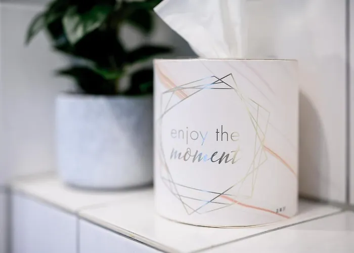 Helles In Top-lage Mit Parkplatz Magdebourg